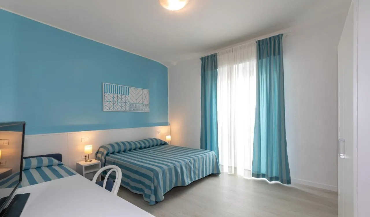 Hotel Paolina Lido di Jesolo 2*,